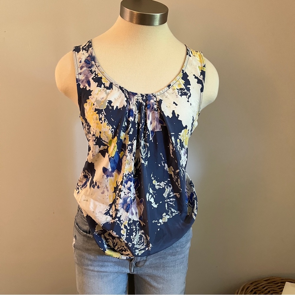 Three dots purple floral tank